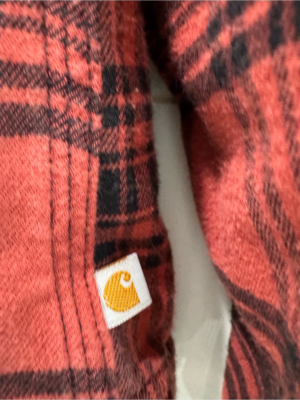Carhartt Red and Black Plaid Button-Down Shirt Jacket size small (4-6) - Picture 7 of 12